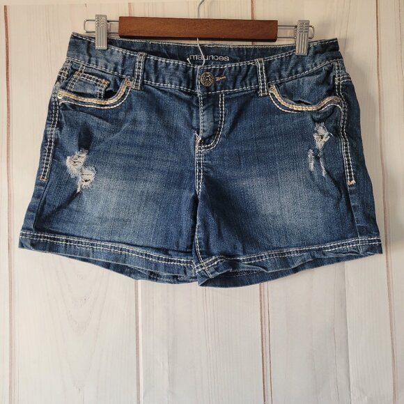 Maurices Women’s Jean Shorts, Women’s Shorts, Sz 7/8, Dark Distressed Denim, EUC - Picture 1 of 6